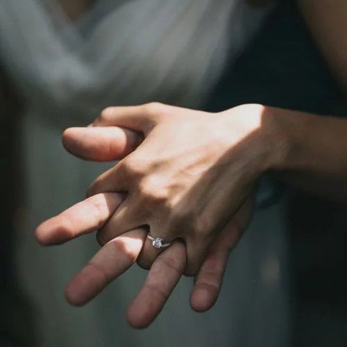 WhatsApp DP For Couples hands